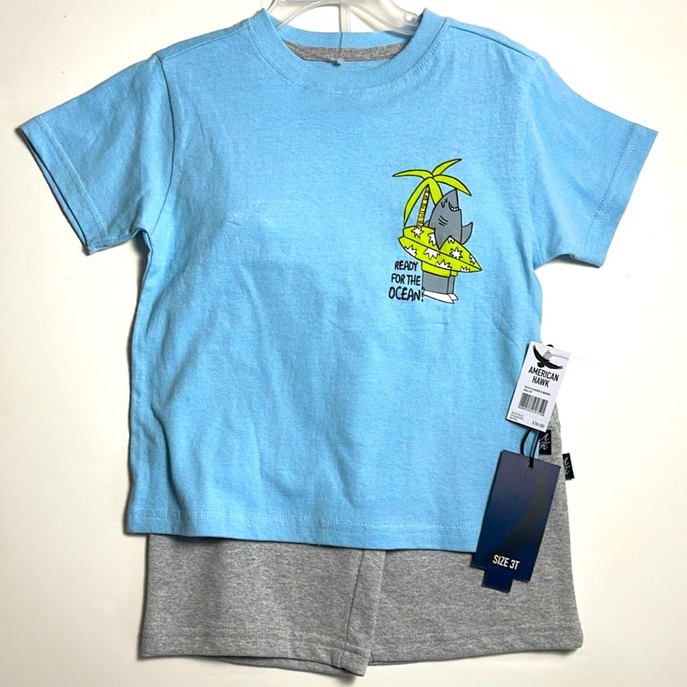 2 pc boys knit set. Cotton tee with fleece short. NWT